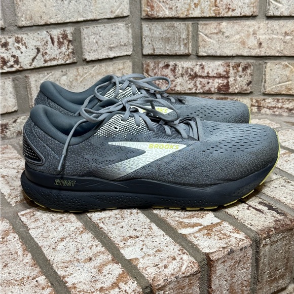 Brooks Men's Ghost 16 Road Running Shoes Primer/Grey/Lime Size 13 Extra Wide 4E